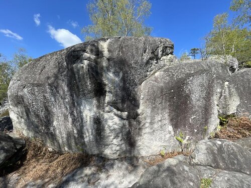 Image of La Lune (assis) (7a)